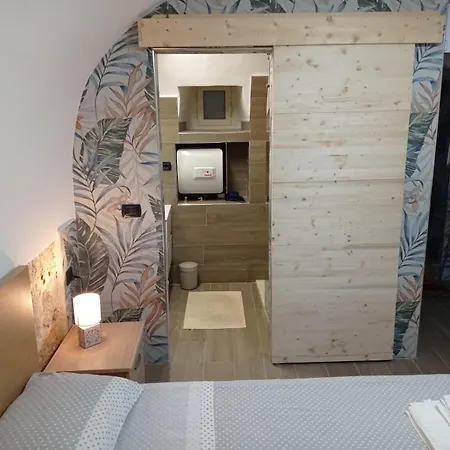 La Casina Al Mare 3* Бари